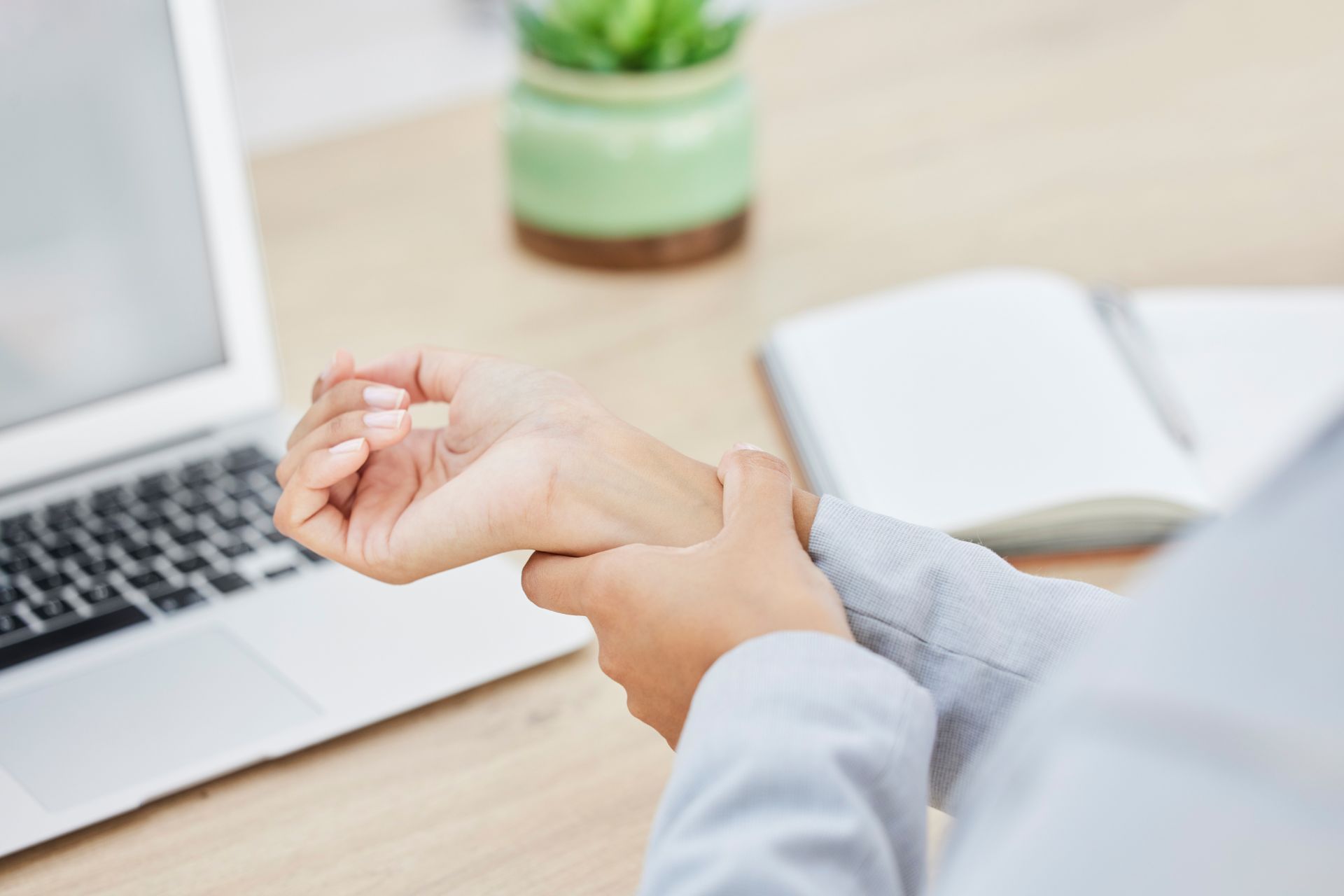 Must-Have Office Tools for Workers with Arthritis